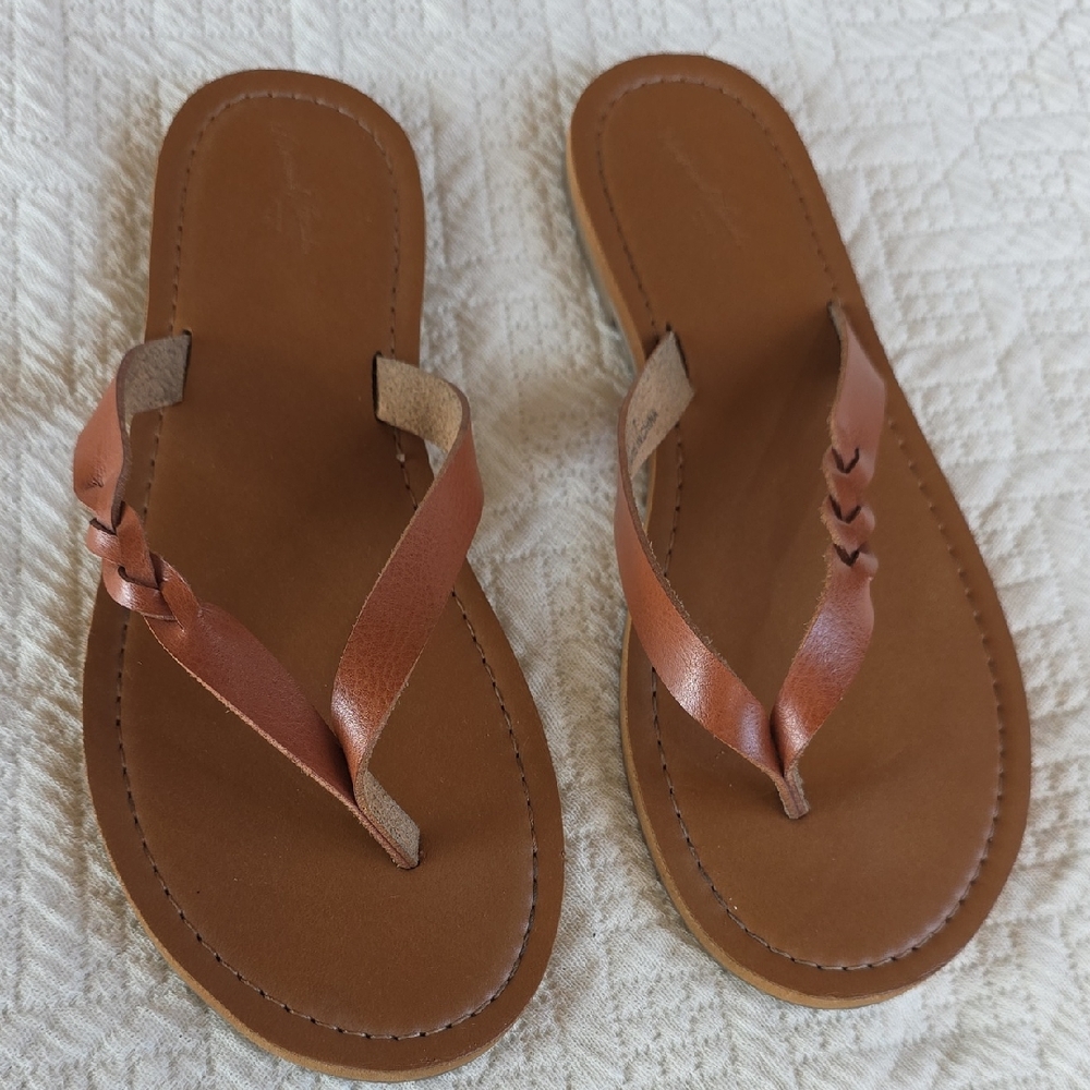Universal Thread Brown Braided Thong Sandals